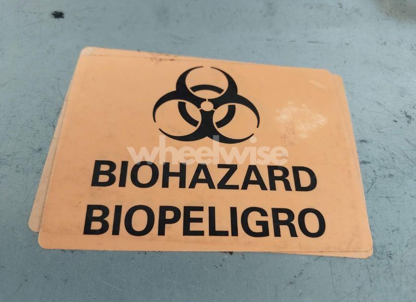 Photo 8 of 2018 Chevrolet Equinox LS (VIN 2GNAXHEV0J6350599)