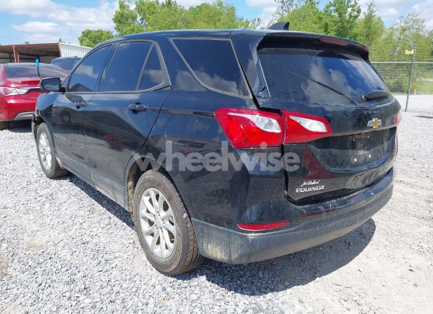 Photo 3 of 2019 Chevrolet Equinox LS (VIN 2GNAXHEV0K6291166)
