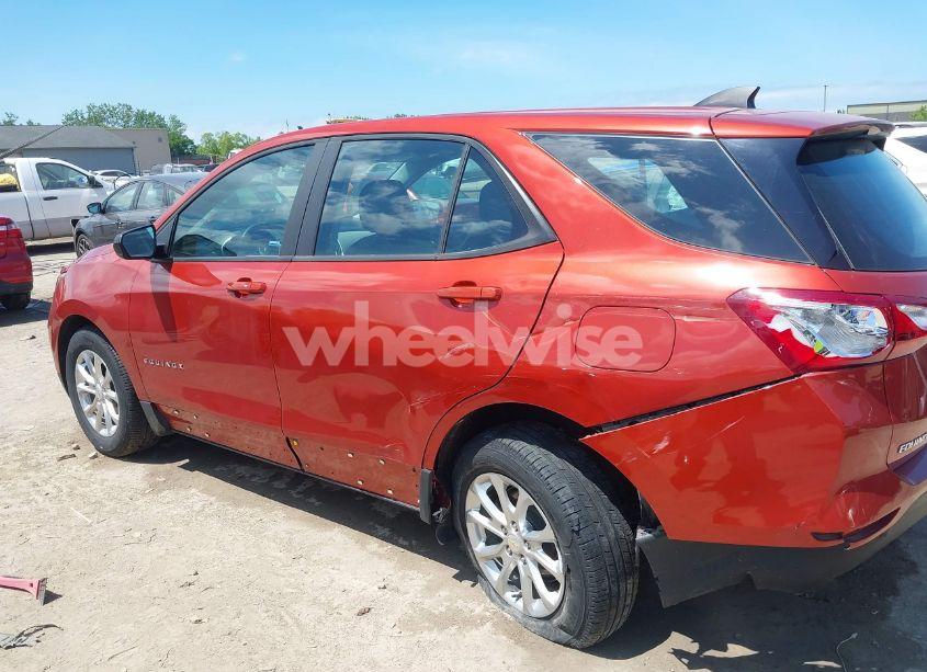 Photo 15 of 2020 Chevrolet Equinox FWD LS (VIN 2GNAXHEV0L6127790)
