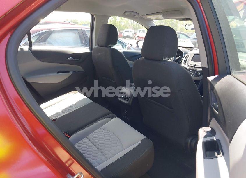 Photo 8 of 2020 Chevrolet Equinox FWD LS (VIN 2GNAXHEV0L6127790)