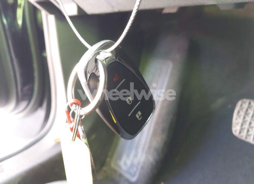 Photo 11 of 2020 Chevrolet Equinox FWD LS (VIN 2GNAXHEV0L6188069)