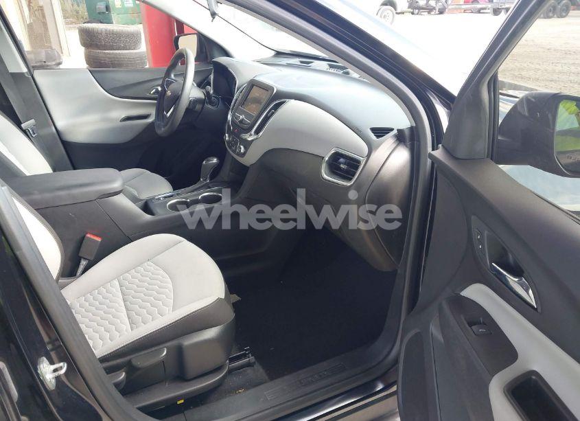 Photo 5 of 2020 Chevrolet Equinox FWD LS (VIN 2GNAXHEV0L6188069)