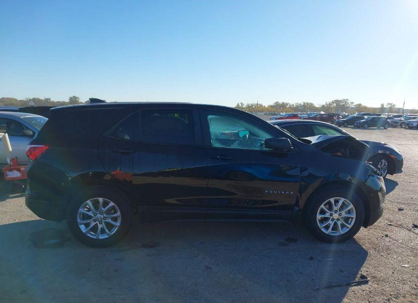 Photo 13 of 2020 Chevrolet Equinox FWD LS (VIN 2GNAXHEV0L6248187)