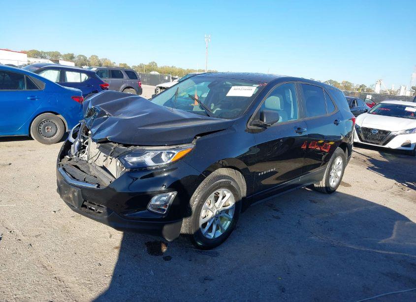 Photo 2 of 2020 Chevrolet Equinox FWD LS (VIN 2GNAXHEV0L6248187)