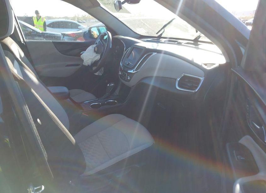 Photo 5 of 2020 Chevrolet Equinox FWD LS (VIN 2GNAXHEV0L6248187)