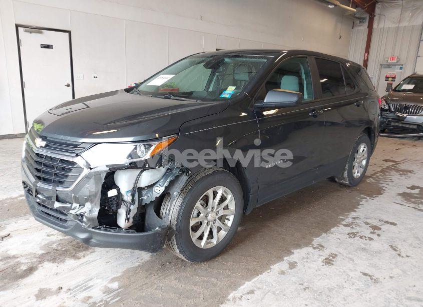 Photo 2 of 2021 Chevrolet Equinox FWD LS (VIN 2GNAXHEV0M6110957)