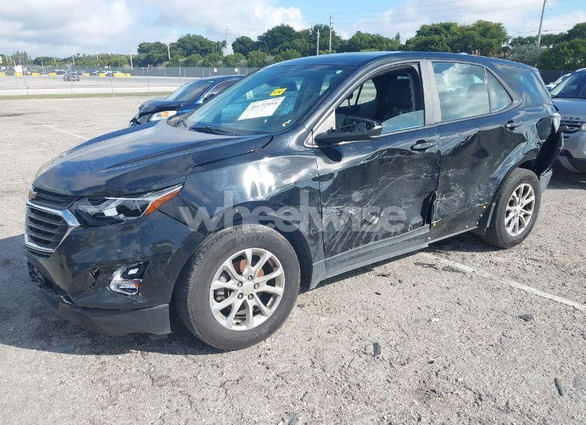 Photo 2 of 2021 Chevrolet Equinox FWD LS (VIN 2GNAXHEV0M6159091)