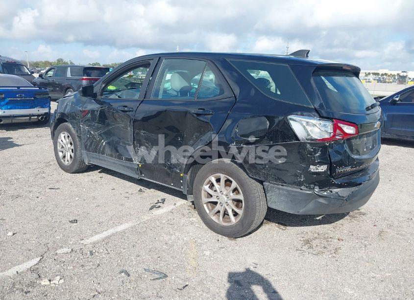 Photo 3 of 2021 Chevrolet Equinox FWD LS (VIN 2GNAXHEV0M6159091)