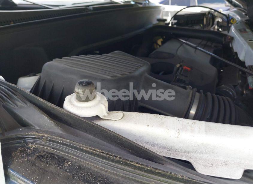 Photo 10 of 2018 Chevrolet Equinox LS (VIN 2GNAXHEV1J6134938)