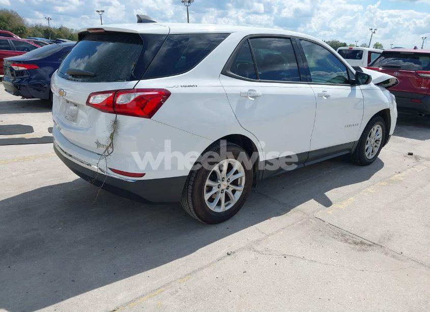 Photo 4 of 2018 Chevrolet Equinox LS (VIN 2GNAXHEV1J6134938)