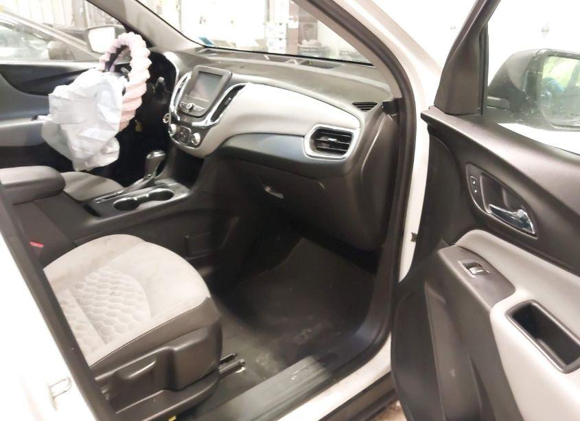 Photo 5 of 2018 Chevrolet Equinox LS (VIN 2GNAXHEV1J6152520)