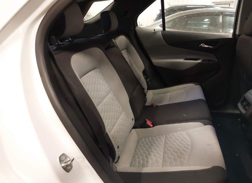 Photo 8 of 2018 Chevrolet Equinox LS (VIN 2GNAXHEV1J6152520)