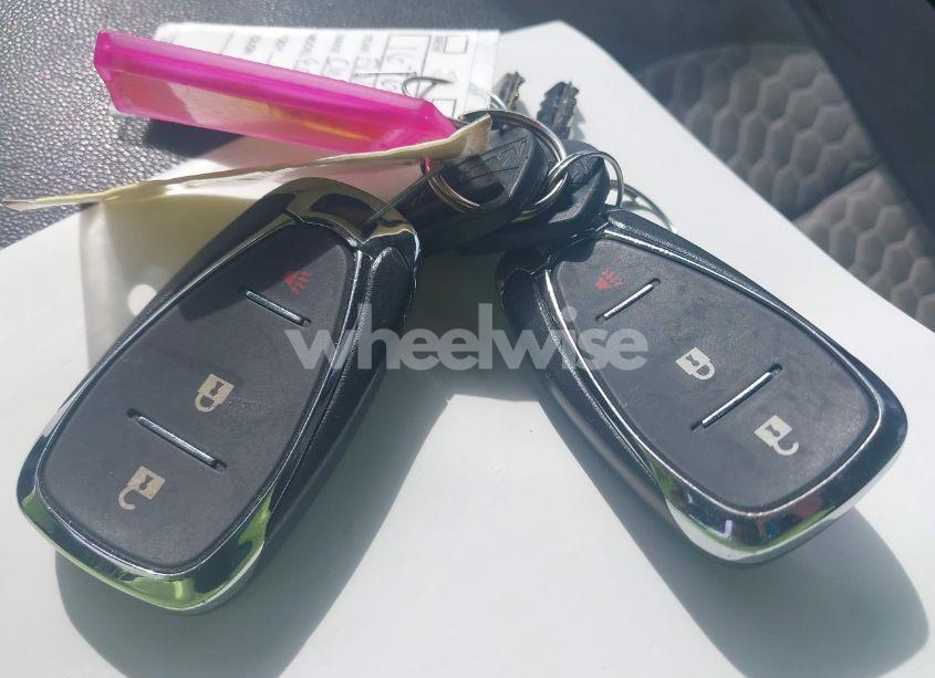 Photo 11 of 2018 Chevrolet Equinox LS (VIN 2GNAXHEV1J6176526)