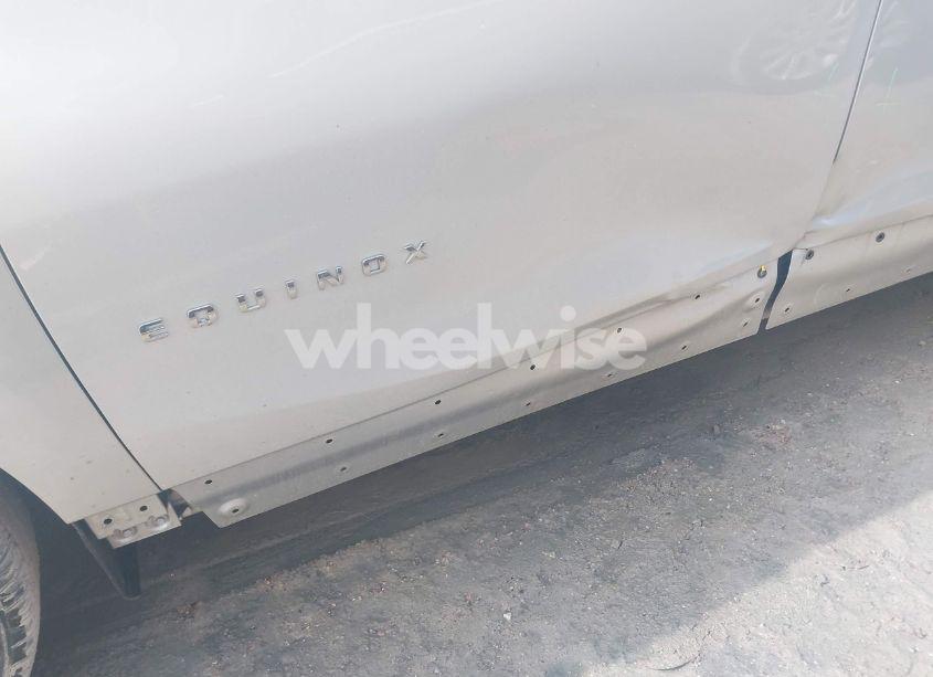 Photo 20 of 2018 Chevrolet Equinox LS (VIN 2GNAXHEV1J6176526)