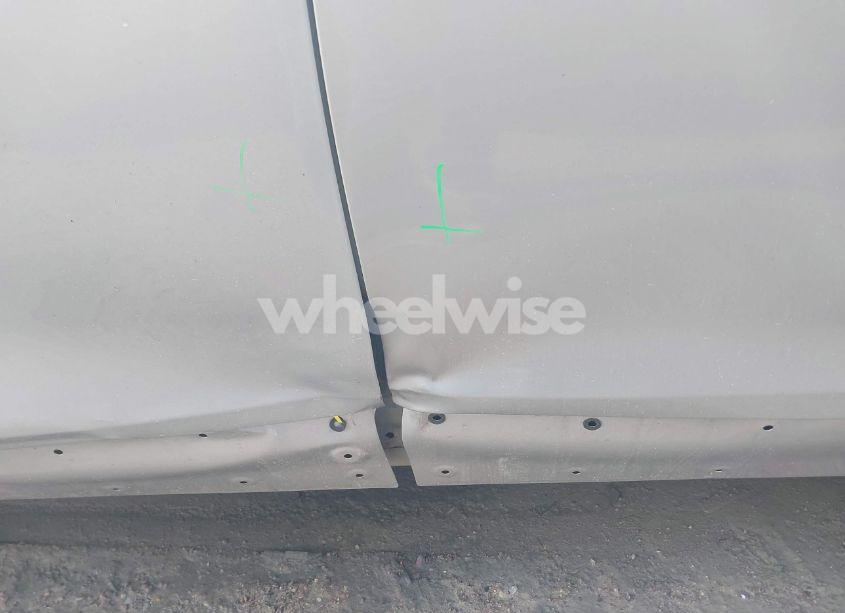 Photo 21 of 2018 Chevrolet Equinox LS (VIN 2GNAXHEV1J6176526)