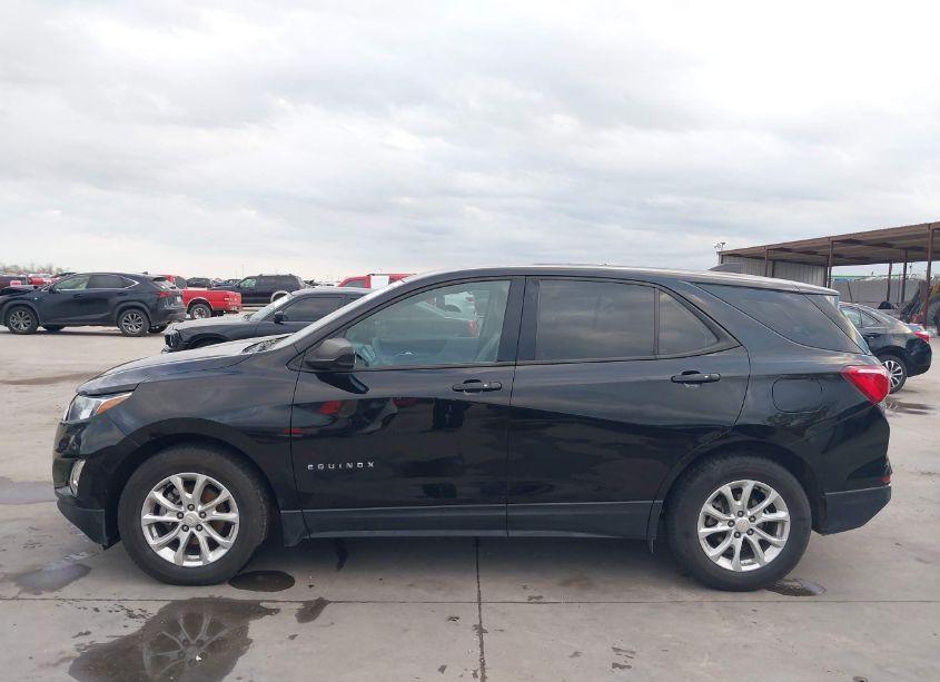 Photo 14 of 2018 Chevrolet Equinox LS (VIN 2GNAXHEV1J6185940)