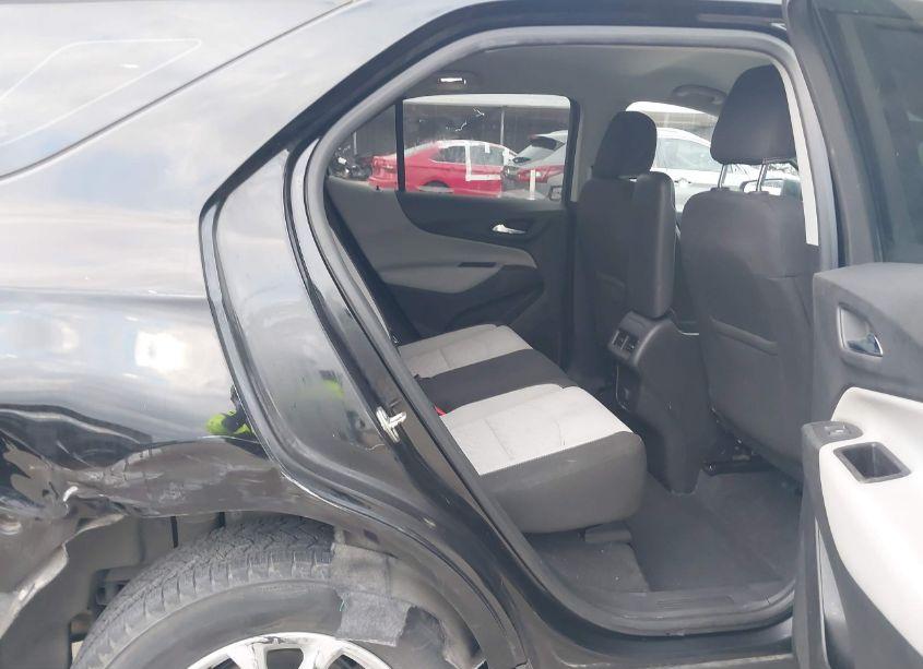 Photo 8 of 2018 Chevrolet Equinox LS (VIN 2GNAXHEV1J6185940)