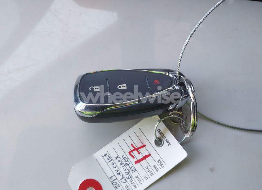 Photo 11 of 2019 Chevrolet Equinox LS (VIN 2GNAXHEV1K6118451)