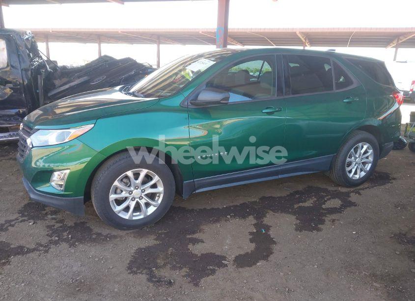 Photo 2 of 2019 Chevrolet Equinox LS (VIN 2GNAXHEV1K6118451)