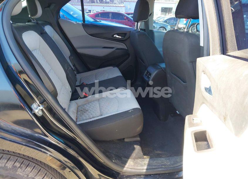 Photo 8 of 2019 Chevrolet Equinox LS (VIN 2GNAXHEV1K6267507)