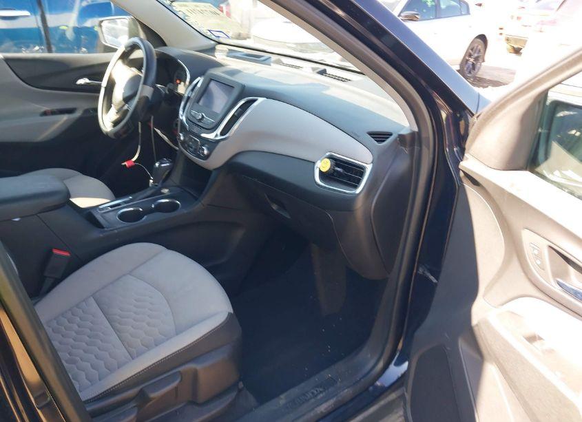 Photo 5 of 2020 Chevrolet Equinox FWD LS (VIN 2GNAXHEV1L6184340)