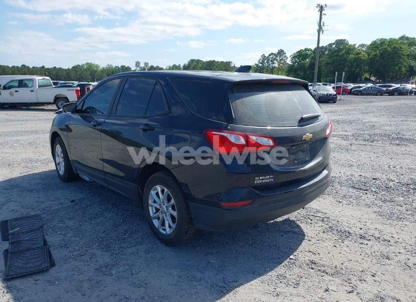 Photo 3 of 2020 Chevrolet Equinox FWD LS (VIN 2GNAXHEV1L6188288)