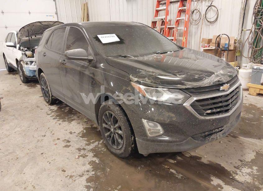 2020 Chevrolet Equinox FWD LS (VIN 2GNAXHEV1L6188761) main photo