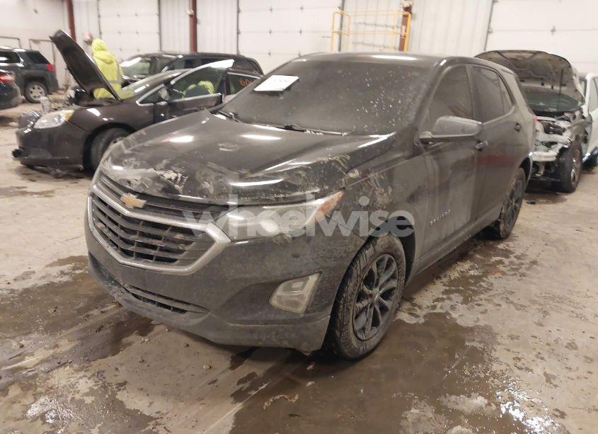 Photo 2 of 2020 Chevrolet Equinox FWD LS (VIN 2GNAXHEV1L6188761)