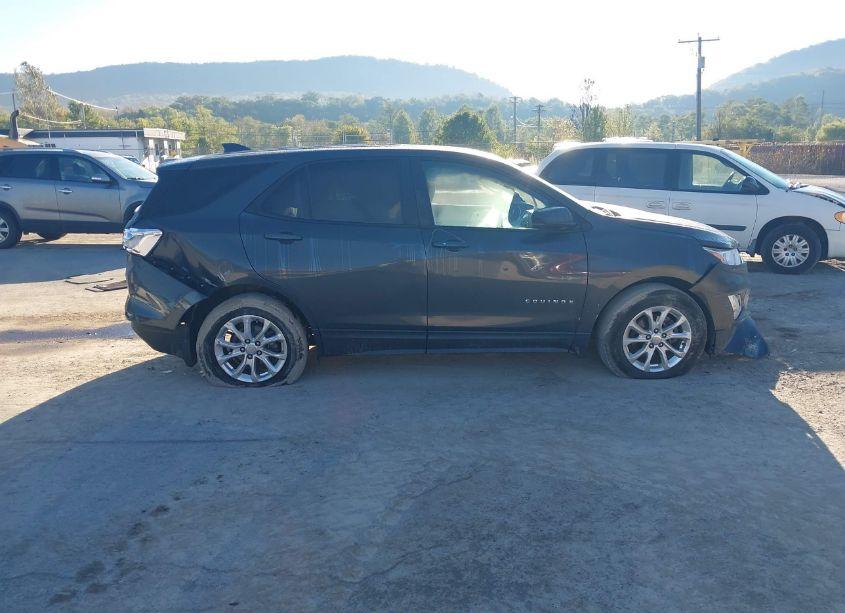 Photo 13 of 2020 Chevrolet Equinox FWD LS (VIN 2GNAXHEV1L6253835)