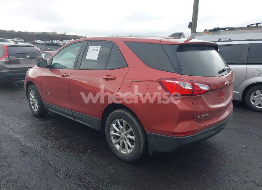Photo 3 of 2020 Chevrolet Equinox FWD LS (VIN 2GNAXHEV1L6256458)