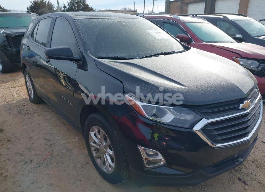 2020 Chevrolet Equinox FWD LS (VIN 2GNAXHEV1L6277942) main photo