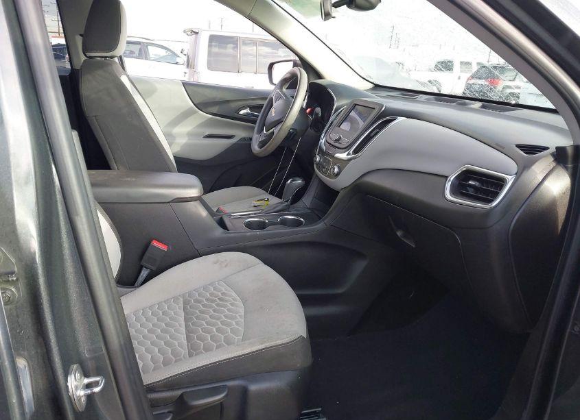 Photo 5 of 2021 Chevrolet Equinox FWD LS (VIN 2GNAXHEV1M6133017)