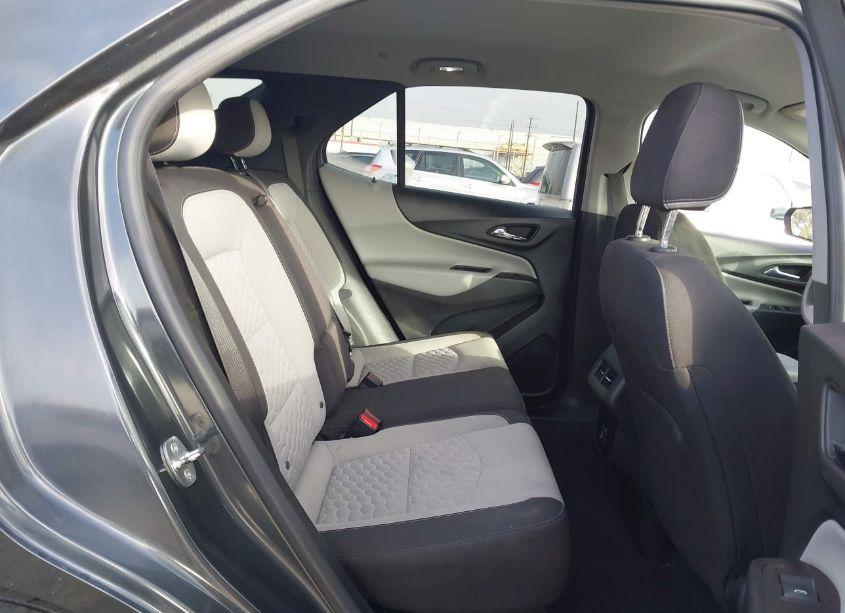 Photo 8 of 2021 Chevrolet Equinox FWD LS (VIN 2GNAXHEV1M6133017)