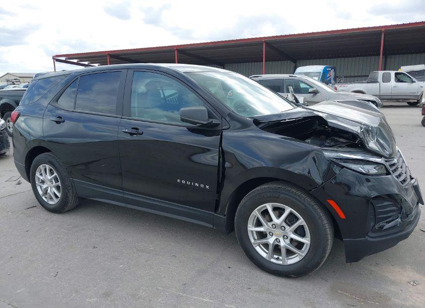 Photo 14 of 2022 Chevrolet Equinox FWD LS (VIN 2GNAXHEV1N6100777)