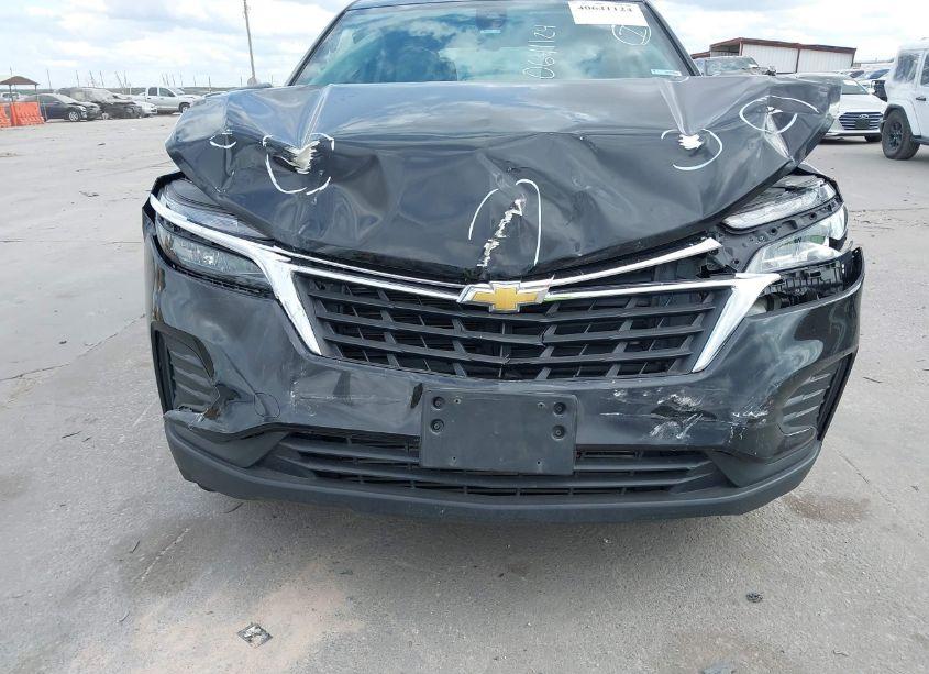 Photo 6 of 2022 Chevrolet Equinox FWD LS (VIN 2GNAXHEV1N6100777)