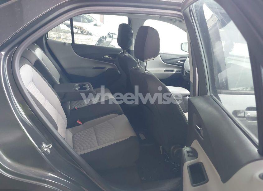 Photo 8 of 2018 Chevrolet Equinox LS (VIN 2GNAXHEV2J6149092)