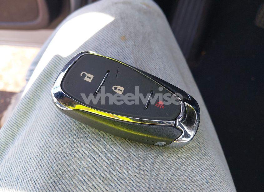 Photo 11 of 2018 Chevrolet Equinox LS (VIN 2GNAXHEV2J6290373)