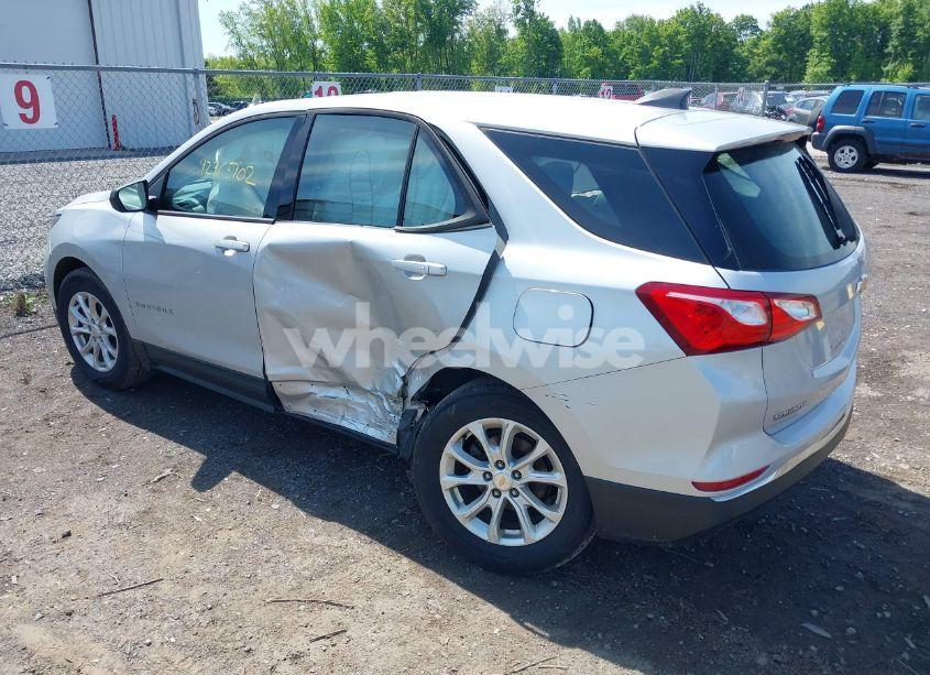 Photo 3 of 2018 Chevrolet Equinox LS (VIN 2GNAXHEV2J6290373)