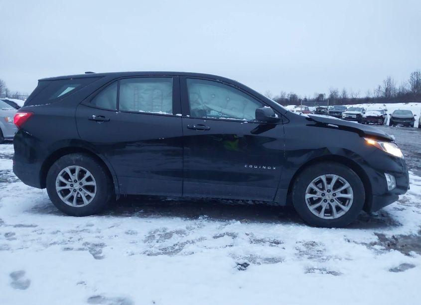 Photo 13 of 2018 Chevrolet Equinox LS (VIN 2GNAXHEV2J6299218)