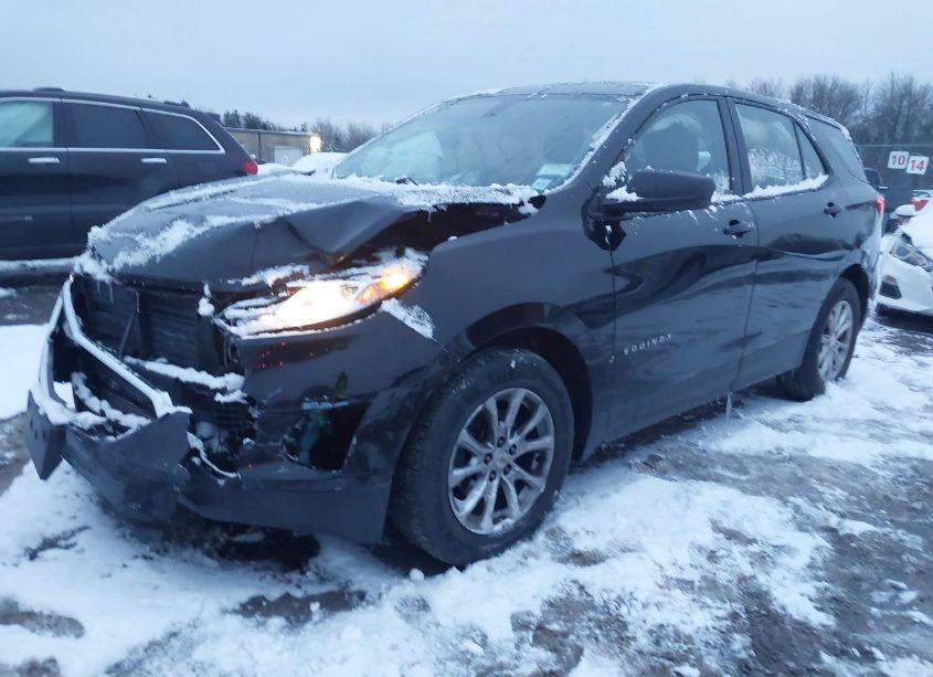 Photo 2 of 2018 Chevrolet Equinox LS (VIN 2GNAXHEV2J6299218)