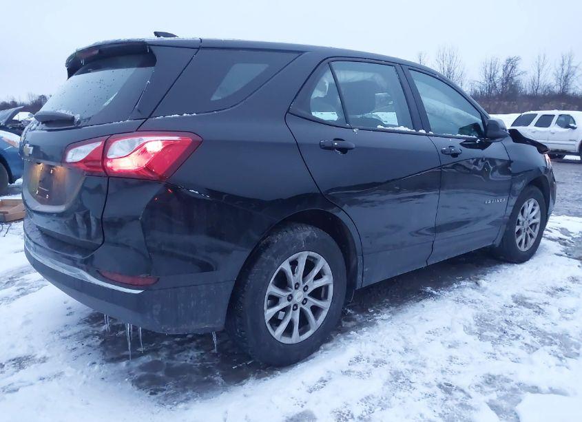 Photo 4 of 2018 Chevrolet Equinox LS (VIN 2GNAXHEV2J6299218)