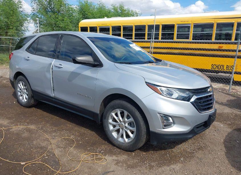 2019 Chevrolet Equinox LS (VIN 2GNAXHEV2K6226545) main photo