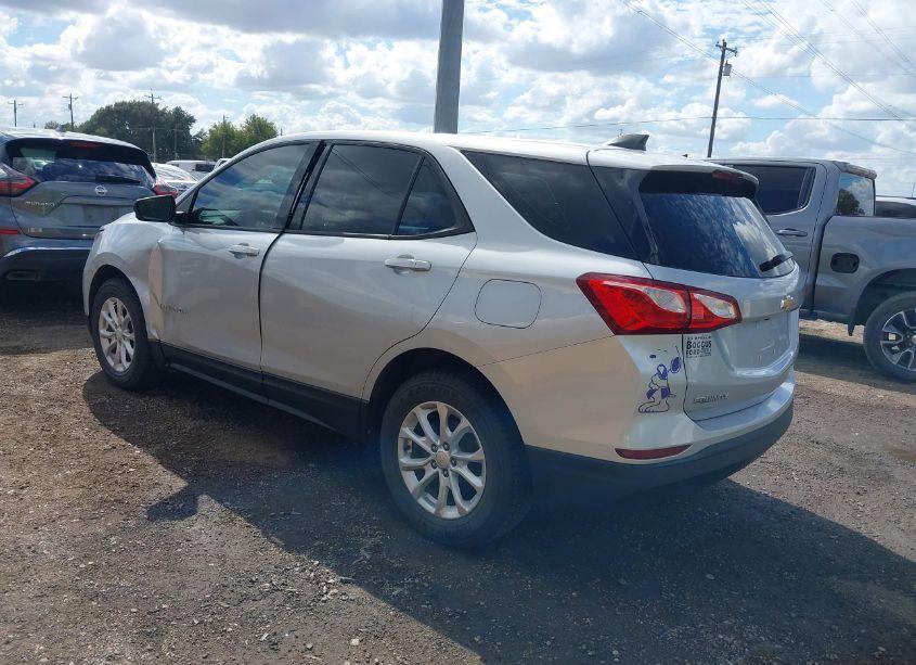 Photo 3 of 2019 Chevrolet Equinox LS (VIN 2GNAXHEV2K6226545)