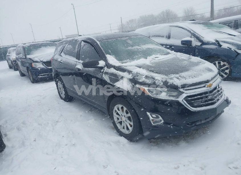 2020 Chevrolet Equinox FWD LS (VIN 2GNAXHEV2L6108576) main photo