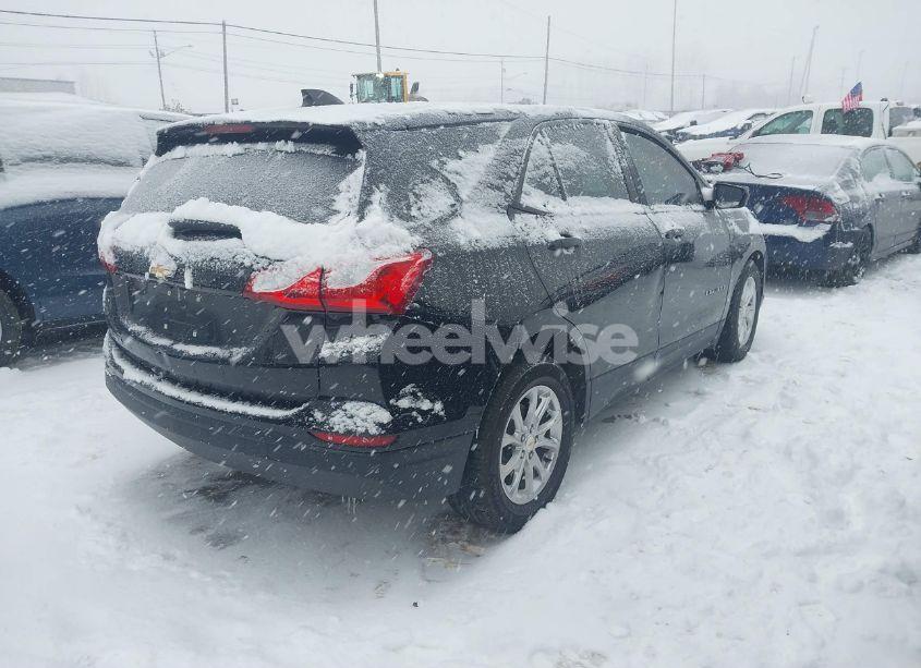 Photo 4 of 2020 Chevrolet Equinox FWD LS (VIN 2GNAXHEV2L6108576)