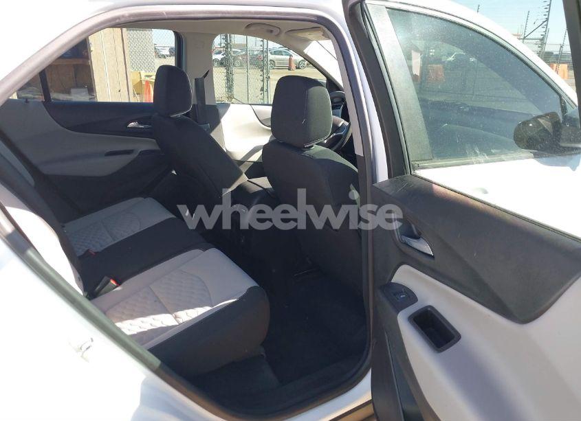 Photo 8 of 2020 Chevrolet Equinox FWD LS (VIN 2GNAXHEV2L6227616)