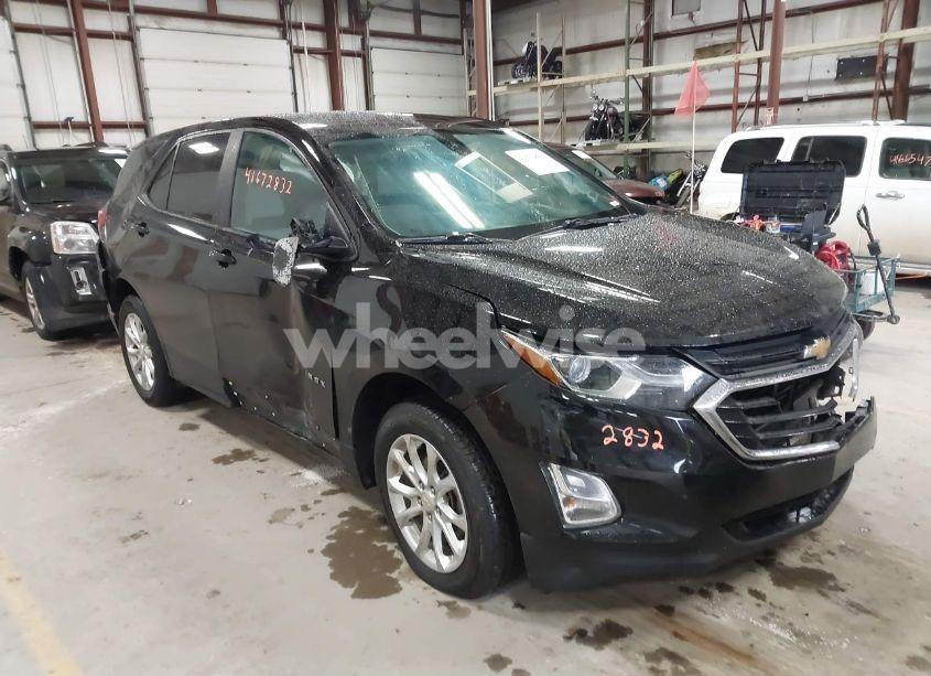 2020 Chevrolet Equinox FWD LS (VIN 2GNAXHEV2L6232525) main photo