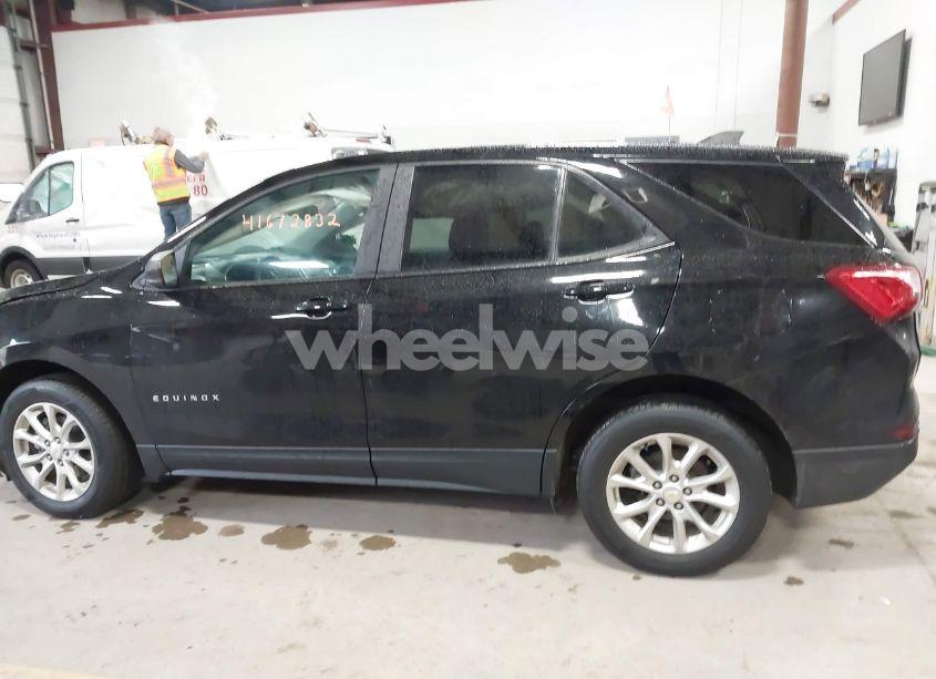 Photo 14 of 2020 Chevrolet Equinox FWD LS (VIN 2GNAXHEV2L6232525)