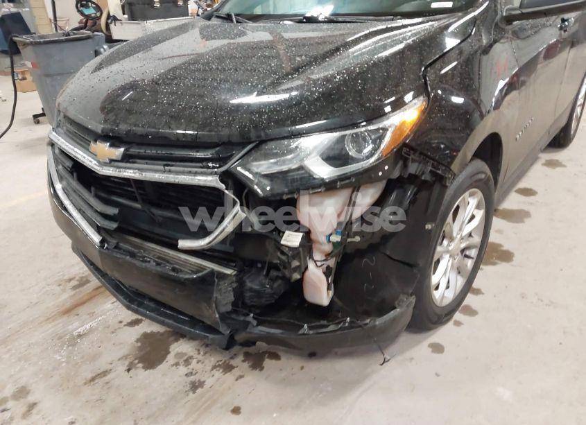 Photo 6 of 2020 Chevrolet Equinox FWD LS (VIN 2GNAXHEV2L6232525)