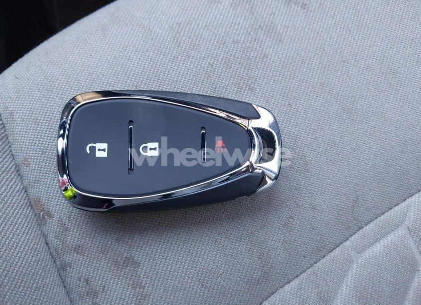 Photo 11 of 2020 Chevrolet Equinox FWD LS (VIN 2GNAXHEV2L6274676)